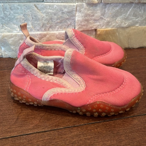 Pink Baby water shoes - Picture 3 of 6